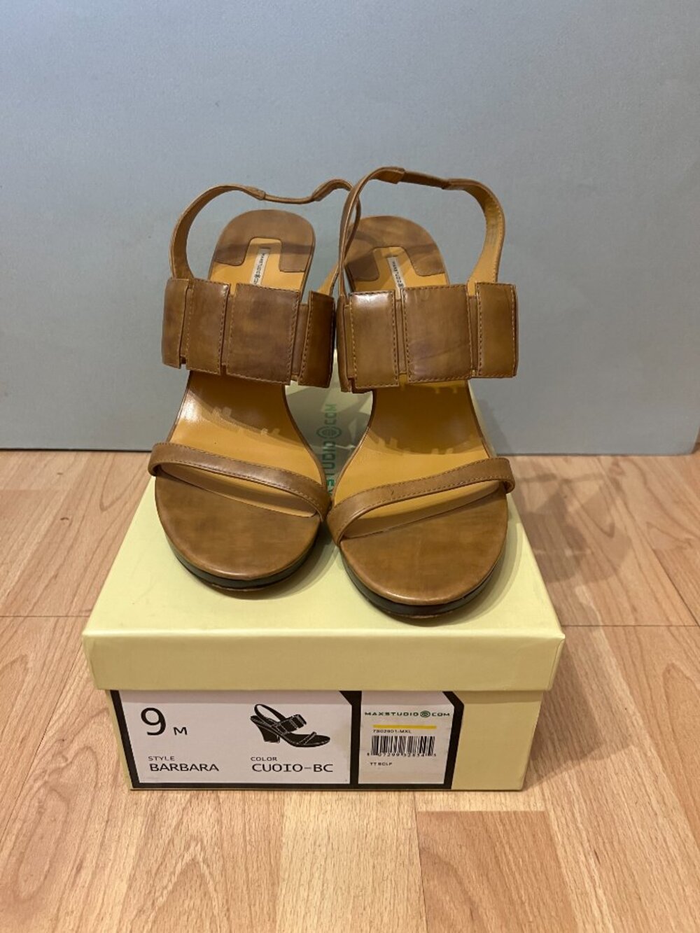 Max Studio Barbara Leather Wood Heeled Platform Sandals Shoes Size 9M